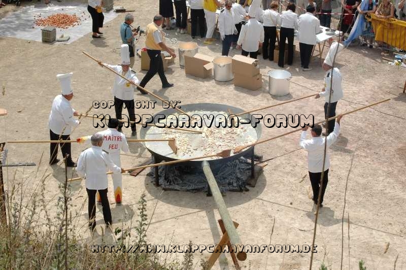 Omelette Geante - St.-Côme-d'Olt - 2009 - 04