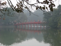 Rätselbild - Weltreise-Rote_Brücke_von_Hanoi